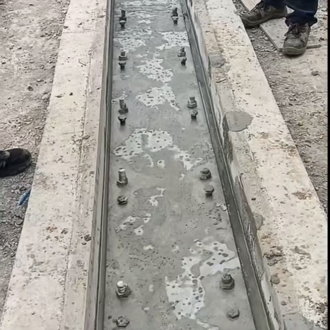 阳城港口码头起重机龙门吊重型机械设备稳固用早强快凝轨道胶泥